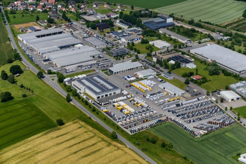 Werksgelände der SPIER GmbH & Co. Fahrzeugwerk KG in Steinheim